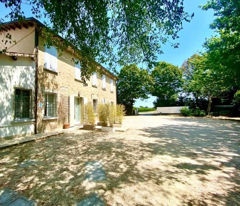 Il Bianconiglio R&B Carraie Exterior photo